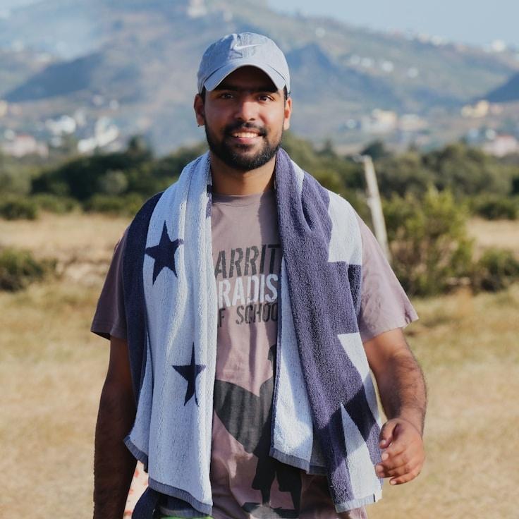 Portrait of Alex Romero, community mentor and Italian cuisine specialist